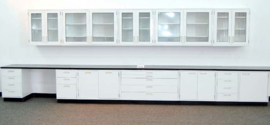 19' Hamilton Cabinets w/ 16' Cupboards