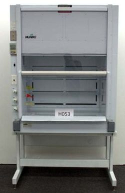 4' Nuaire Fume Hood