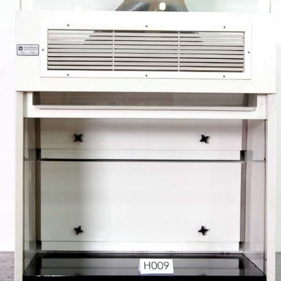 4' Hanson Lab Furnishings Fume Hood