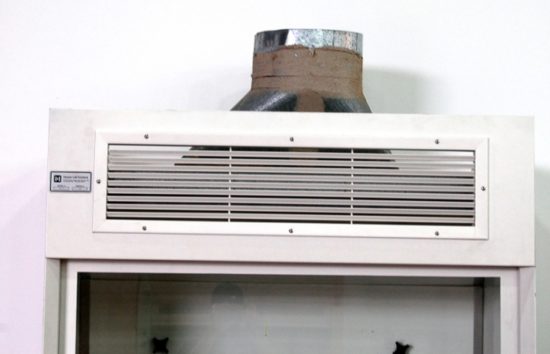 4' Hanson Fume Hood - Image 7