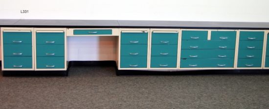 20′ Laboratory Cabinets w/ Desk Areas - Image 4