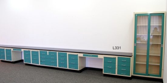 20′ Laboratory Cabinets w/ Desk Areas - Image 7
