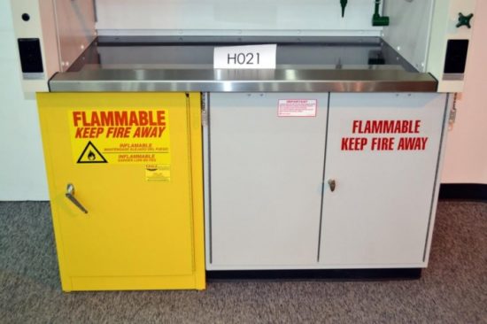 5' Mott Fume Hood - Image 17