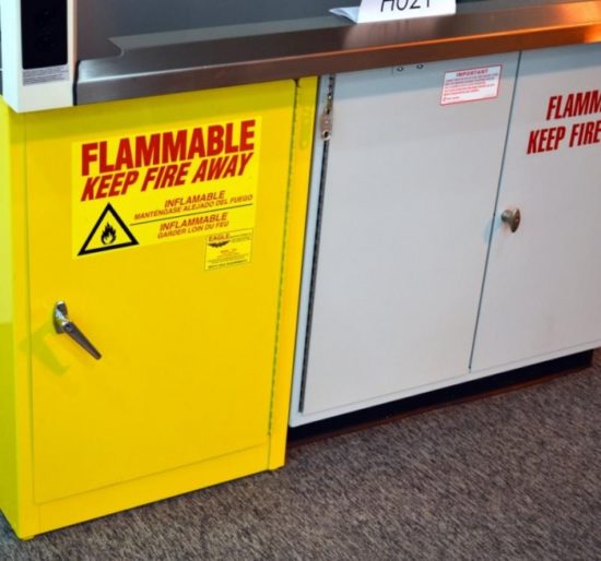 5' Mott Fume Hood - Image 14