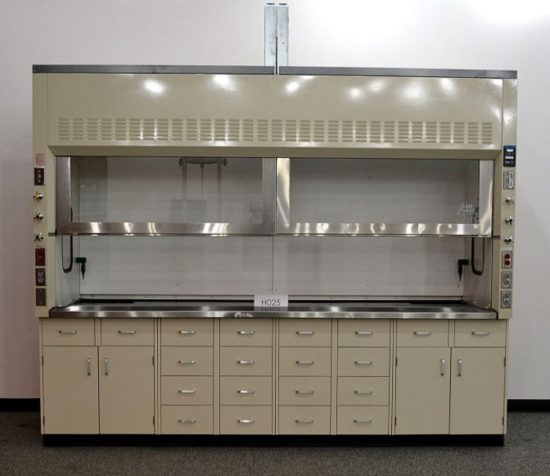 10' Mott Fume Hood - Image 4