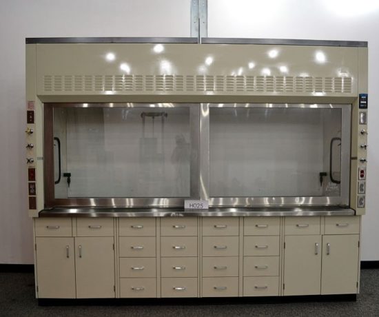 10' Mott Fume Hood - Image 9