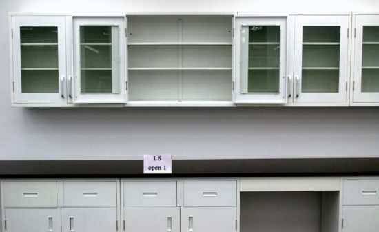 39' Laboratory Cabinets w/ 36' Wall Units - Image 9