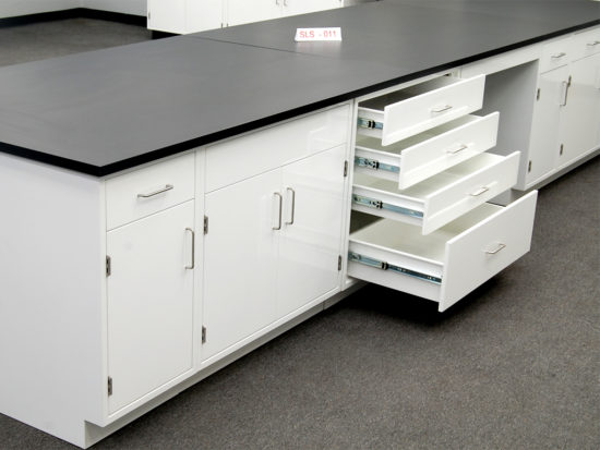 16′ Fisher American Island open drawers